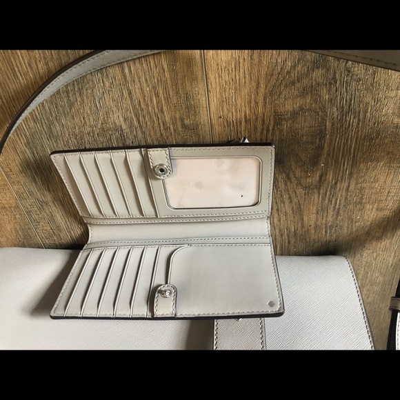 Medium Gray Kate Spade Purse with matching wallet - Picture 3 of 5
